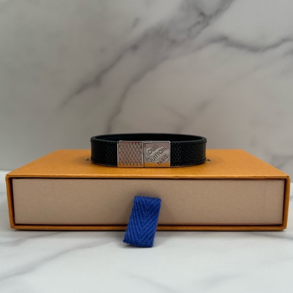 🔥Louis Vuitton•Damier Infini Reversible Bracelet - Picture 2 of 7